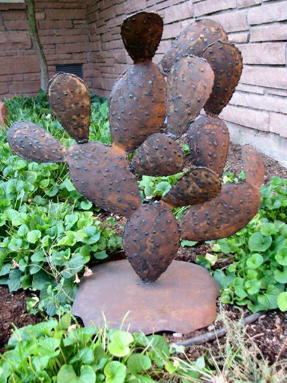 Prickly Pear Cactus Yard Art Large